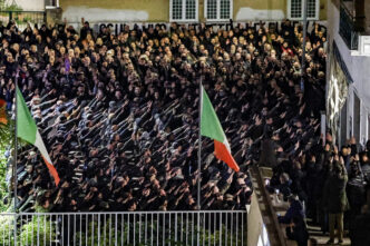 Roma2C Digos Al Lavoro Per Iden
