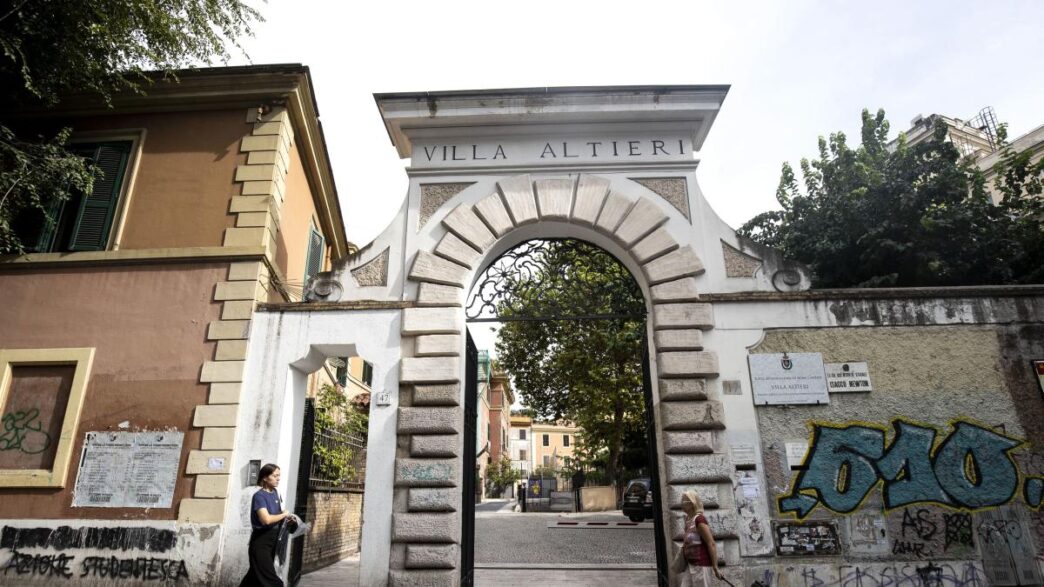 Roma Affronta La Questione Deg