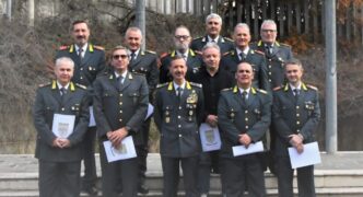 Saluti E Riconoscimenti Nella