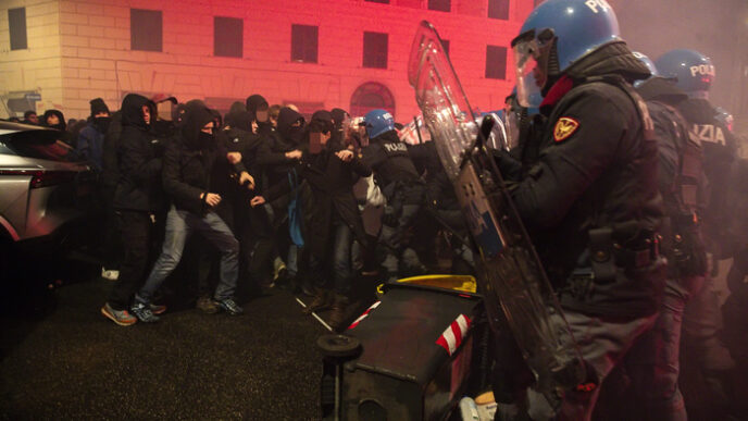 Scontri A Roma3A Circa 30 Indag