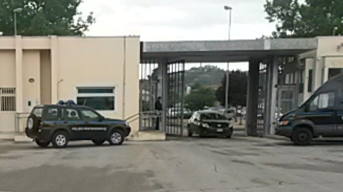 Scontri E Tensioni Nel Carcere