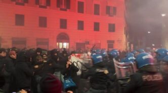 Scontri Tra Polizia E Manifest
