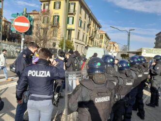 Scontro A Torino3A Tentativo Di