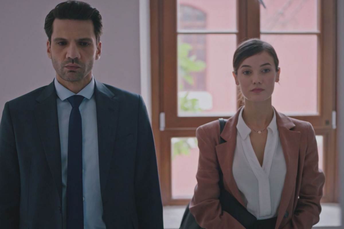 Quanto Torna Segreti Di Famiglia? Mediaset Fa Infuriare Il Pubblico: Passerranno Mesi 7 Riprogrammazione Segreti Di Famiglia