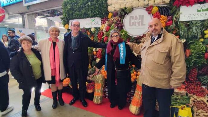 Solidarietc3A0 A Napoli3A Oltre 30