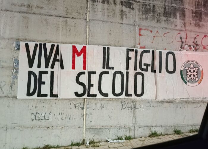 Striscioni Neofascisti Affissi