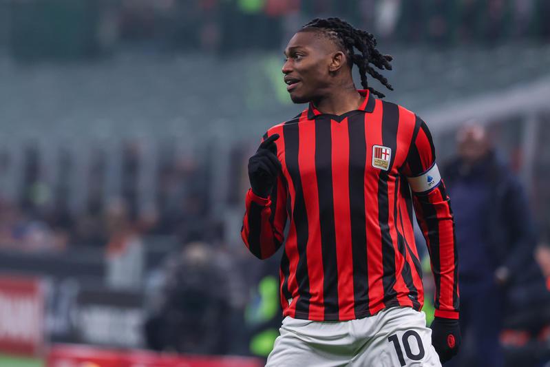 Testa A Testa Tra Milan E Cagl
