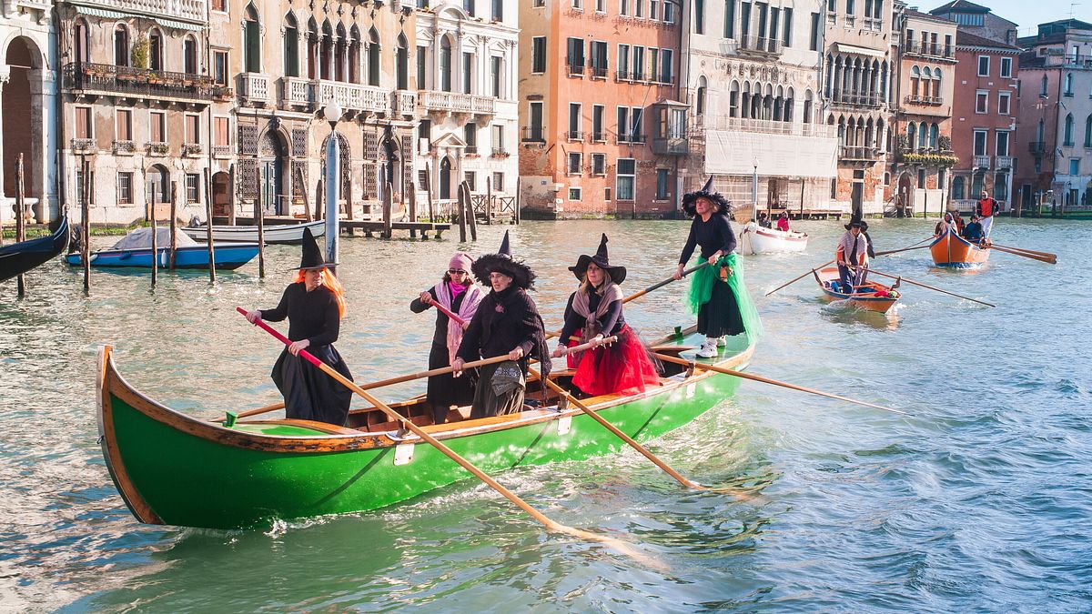Tra Tradizioni E Feste3A Gli Ev