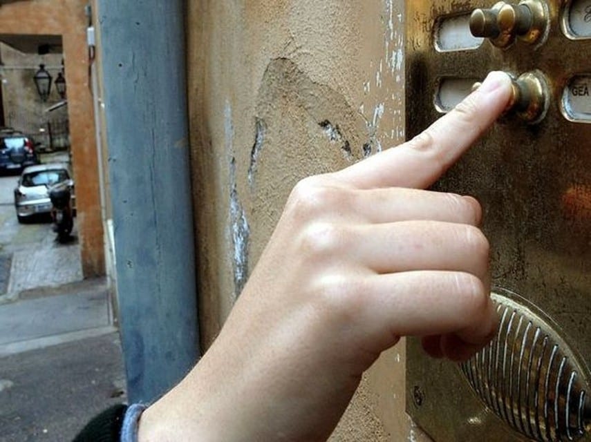 Truffa Online3A Due Uomini Denu