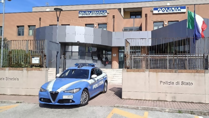Truffatori Su Facebook3A Cinque