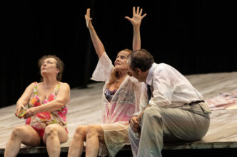 Una Maratona Teatrale Dedicata