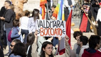 Universitari In Protesta Contr