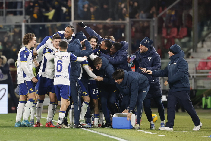 Verona In Allenamento Per Il M