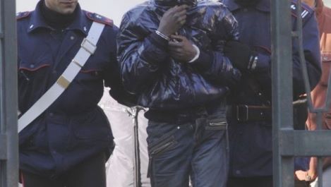 Violenza Nella Baraccopoli Di