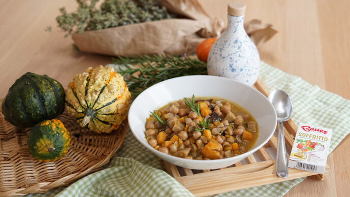 Zuppa Di Zucca2C Funghi E Ceci3A