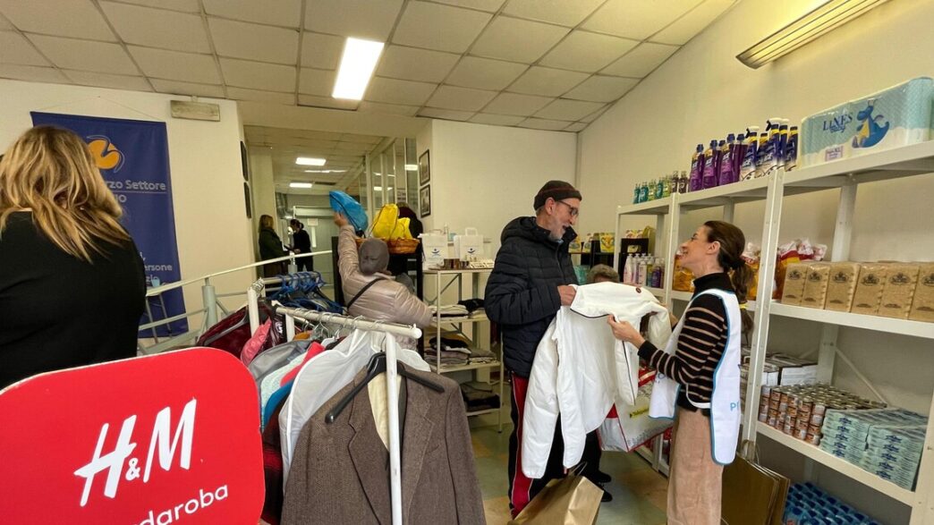 A Roma Apre Il Guardaroba Soci