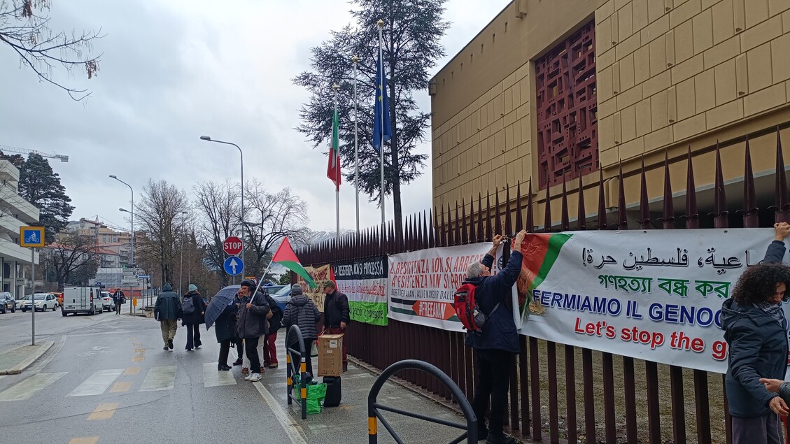 A L27Aquila Manifestazione Per