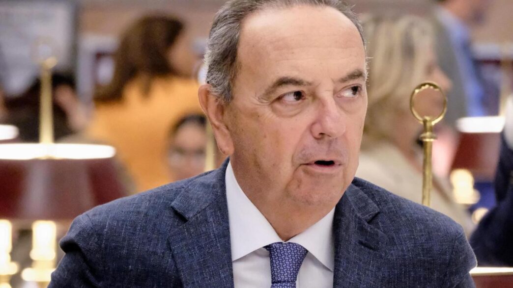 Accuse E Tensioni Tra Politica
