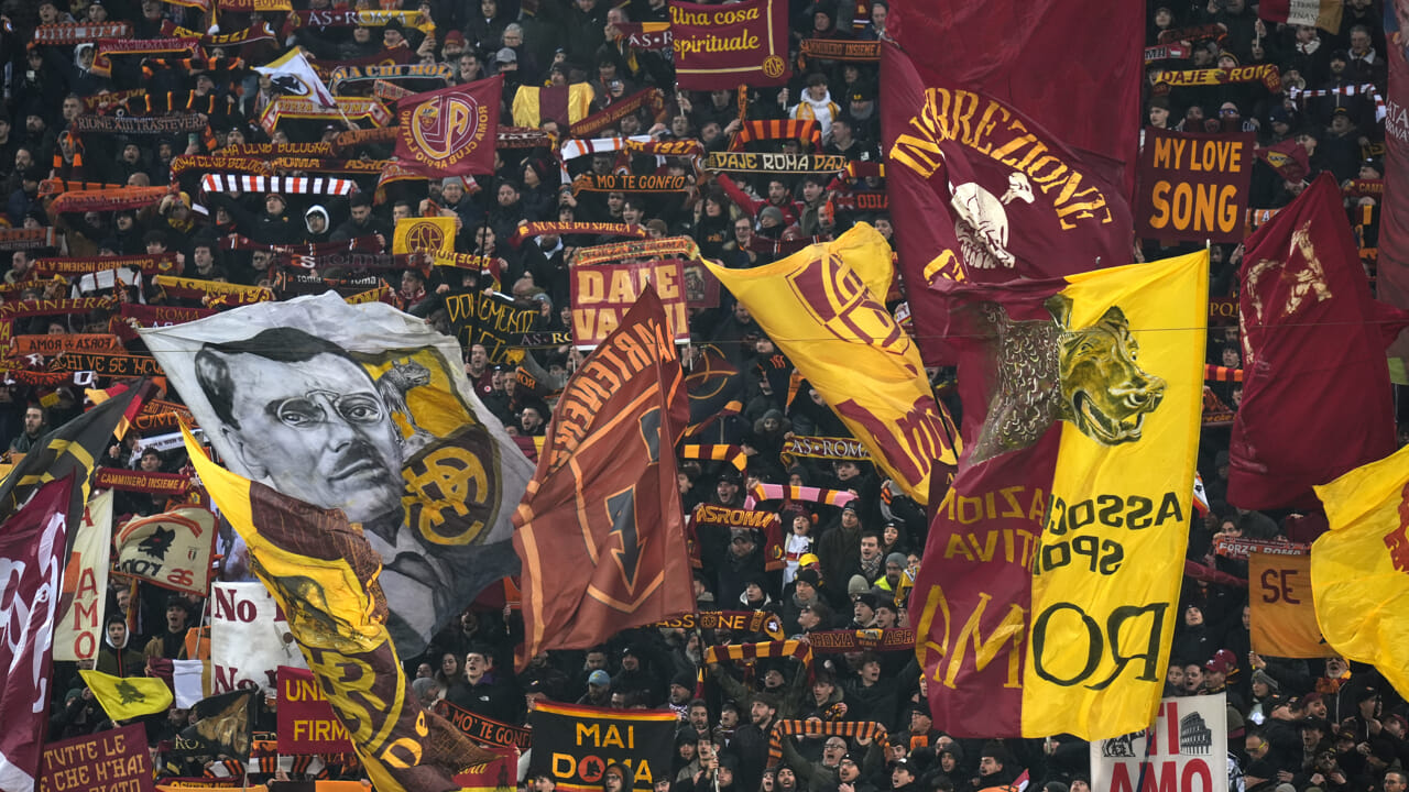 Adesivo Antisemita Allo Stadio