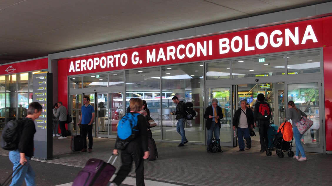 Aeroporto Marconi Di Bologna3A