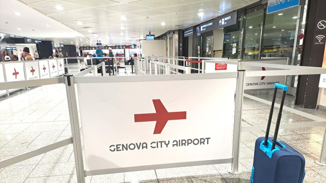 Aeroporto Di Genova3A Le Denunc