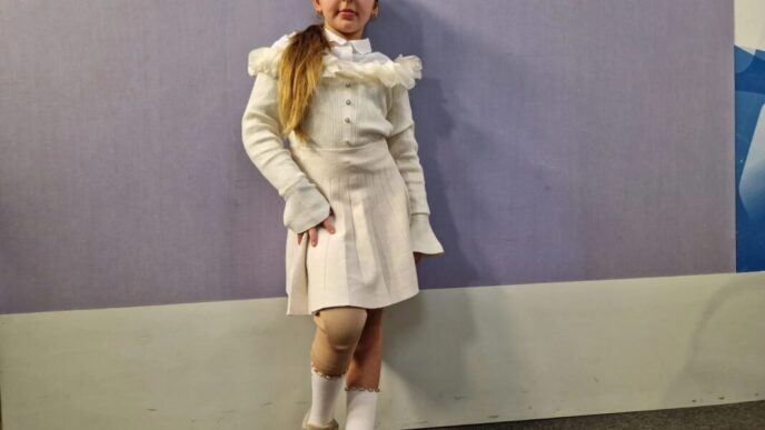 Angela2C La Giovane Napoletana