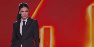 Anna Valle Affronta Il Tema De