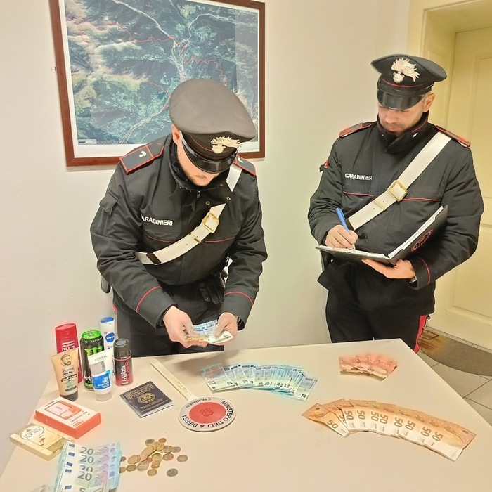 Arrestati Due Uomini Per Utili