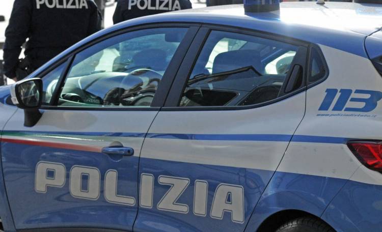 Arrestato A Napoli Un 37Enne P