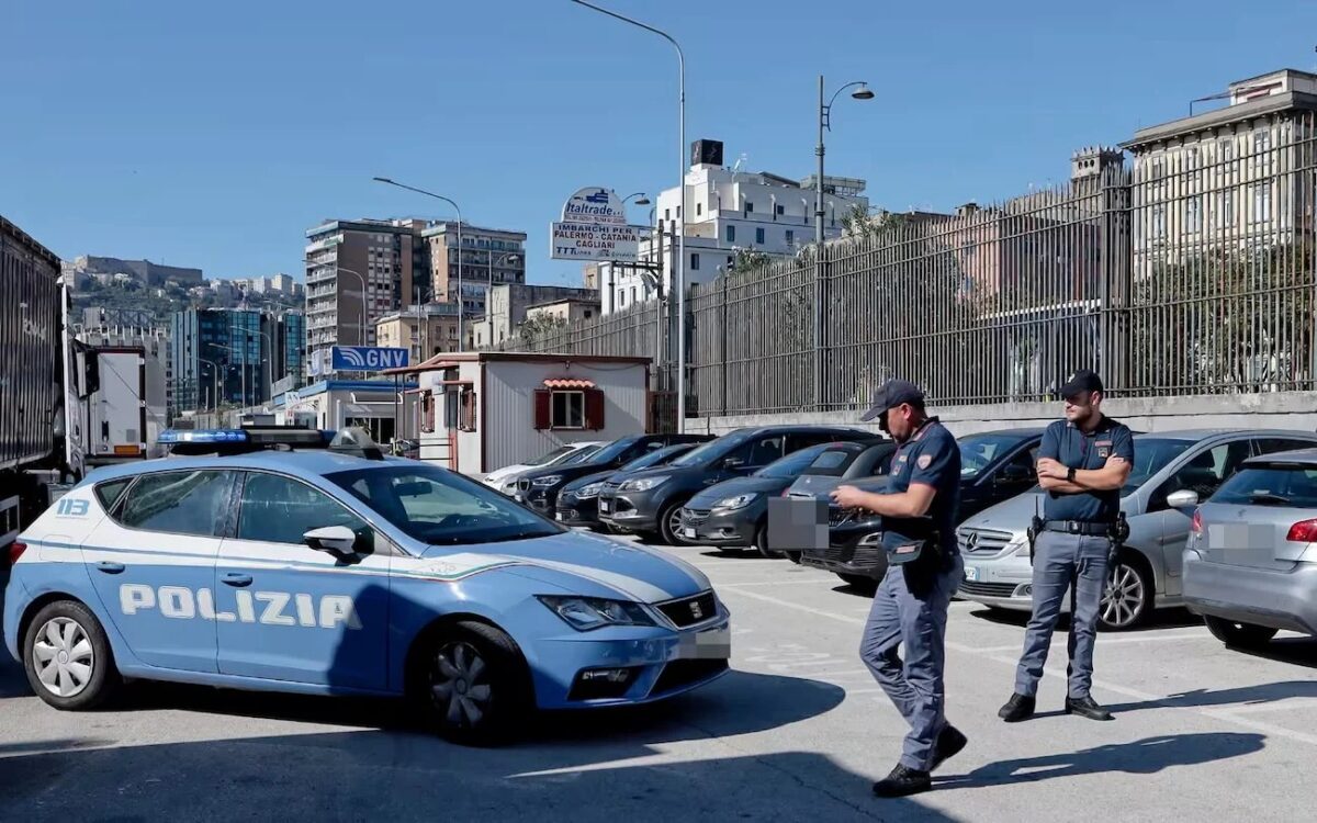 Arresto A Napoli3A Parcheggiato