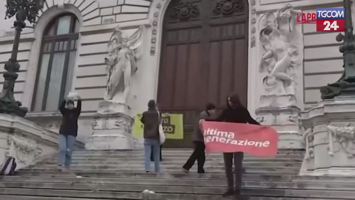 Blitz Ambientalista A Roma3A At