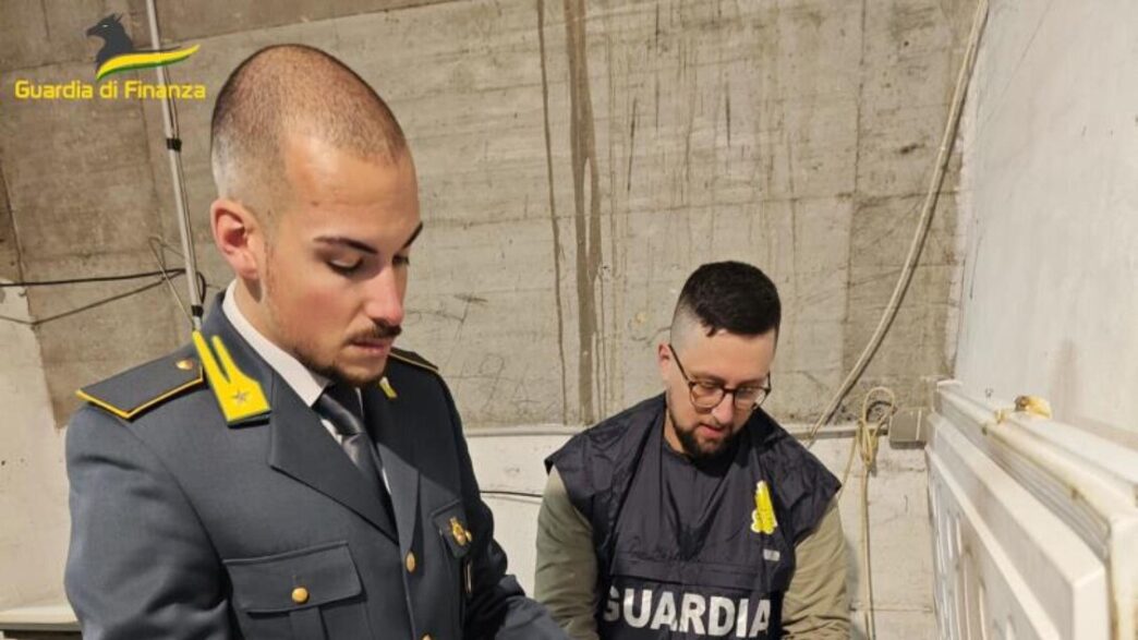 Blitz Della Guardia Di Finanza 5