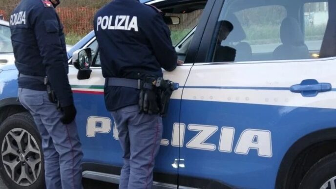 Blitz Della Polizia A Napoli3A