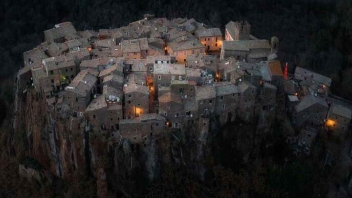 Calcata Cosa Vedere E Fare