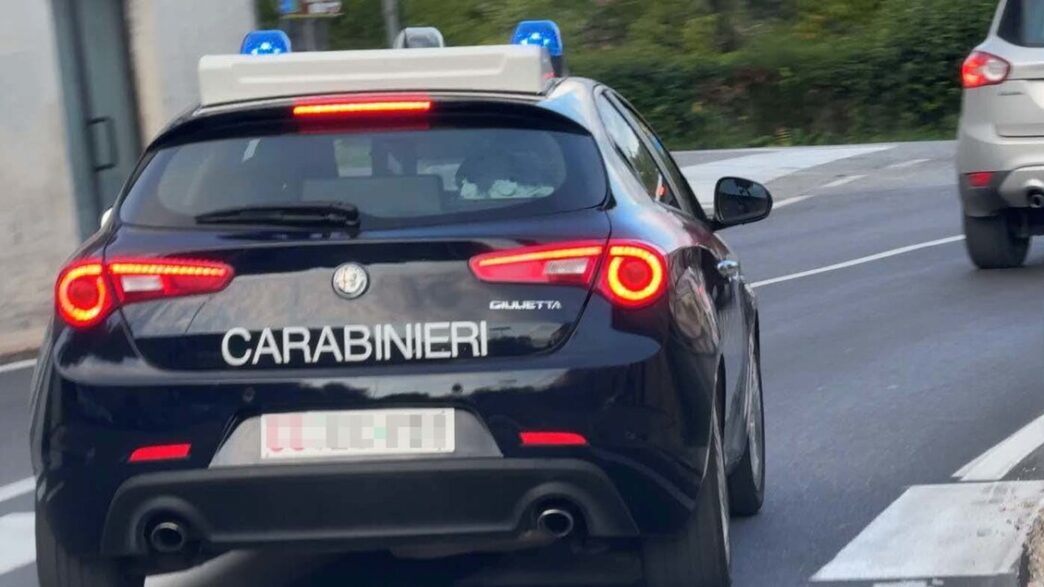 Colpi D27Arma In Piazza Cavour