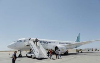 Cyprus Airways Lancia Un Colle