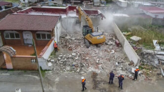 Demolizioni A Castel Volturno3A