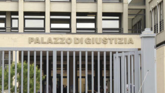 Divieto Di Avvicinamento Per M