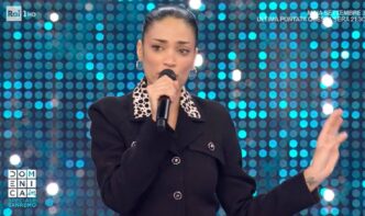 Elodie Difende Giorgia E Chiar