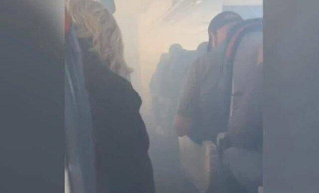 Emergenza A Bordo Di Un Volo D