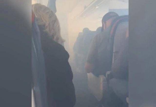Emergenza A Bordo Di Un Volo D