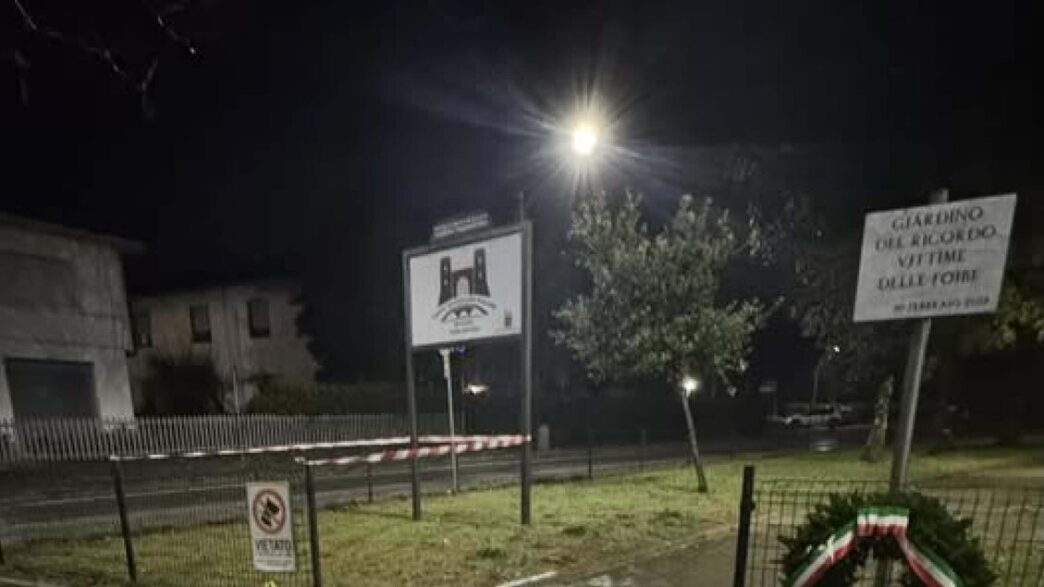 Esplosione In Giardino Pubblic