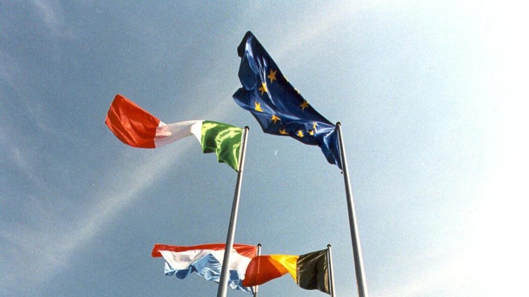 Eurodeputati Socialisti Critic