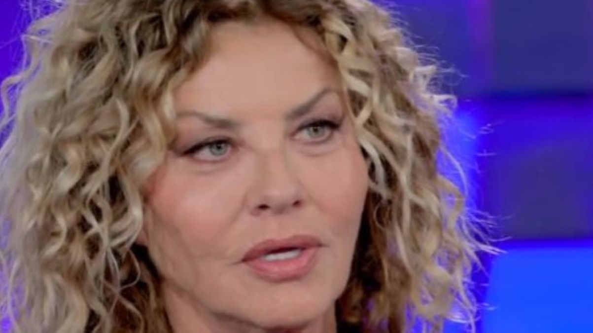 Eva Grimaldi Si Racconta A Ver