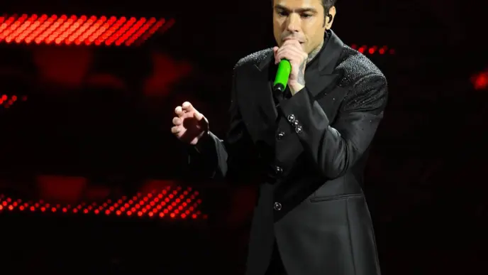 Fedez Annuncia Il Suo Ritorno