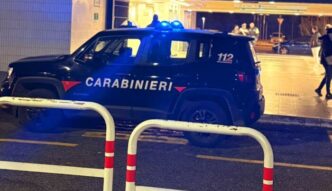 Fermo A Roma Per Un Giovane Ma