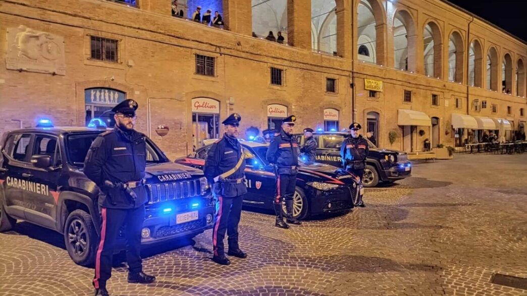 Finge Di Essere Un Maresciallo