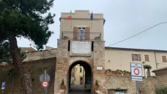 Fiorenzuola Di Focara Perde Il
