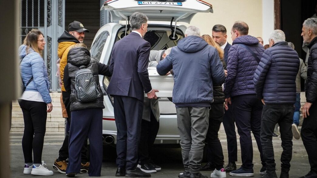 Funerali In Forma Privata Per