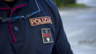 Furto Di Profumi Ad Ancona3A Eg